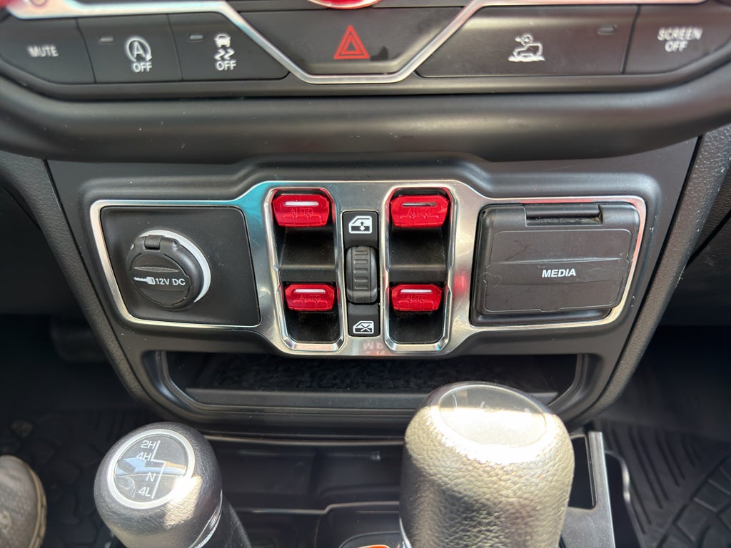 2021 Jeep Wrangler Unlimited Sahara - Photo 23