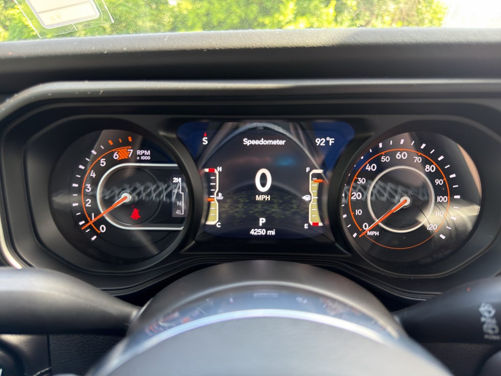 2025 Jeep Wrangler 4-Door Sahara 4x4