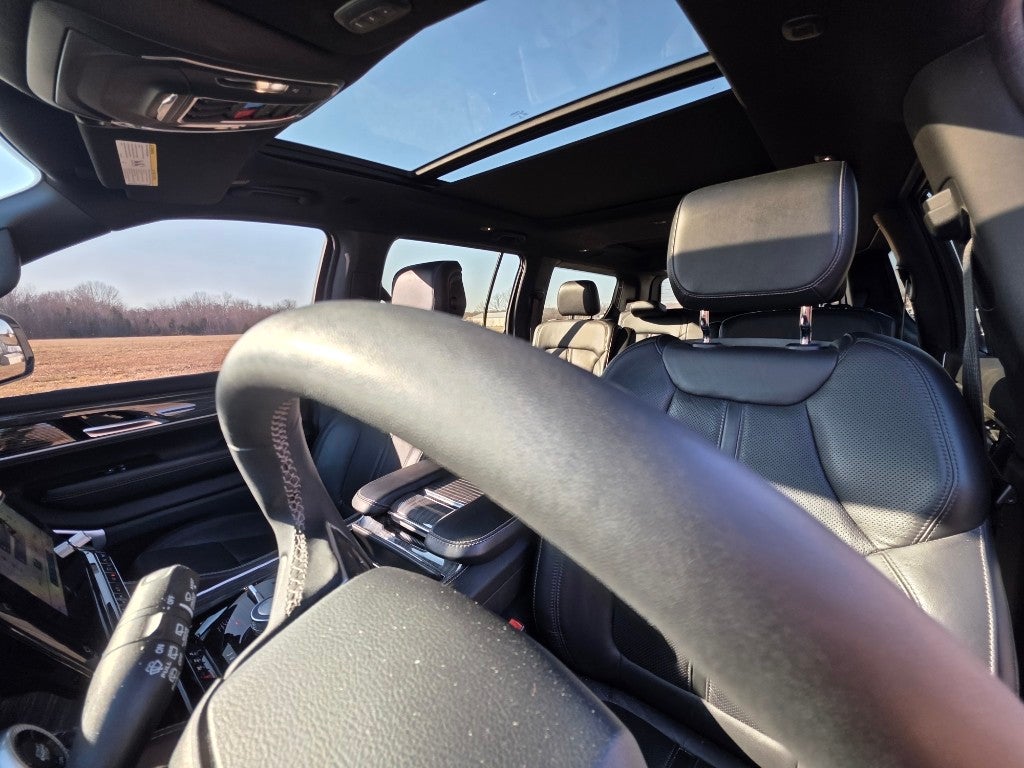 2022 Jeep Wagoneer Series III 4x4