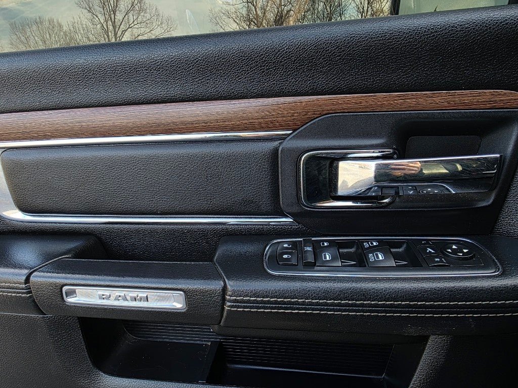 2016 RAM 1500 Laramie