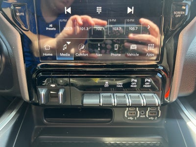 2023 RAM 1500 Big Horn Crew Cab 4x4 5'7" Box