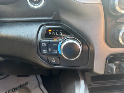 2020 RAM 1500 Big Horn Crew Cab 4x4 5'7" Box