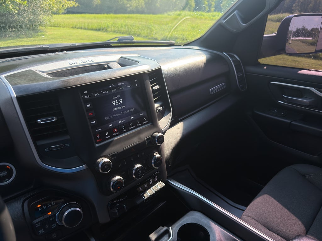 2020 RAM 1500 Big Horn Crew Cab 4x4 5'7" Box