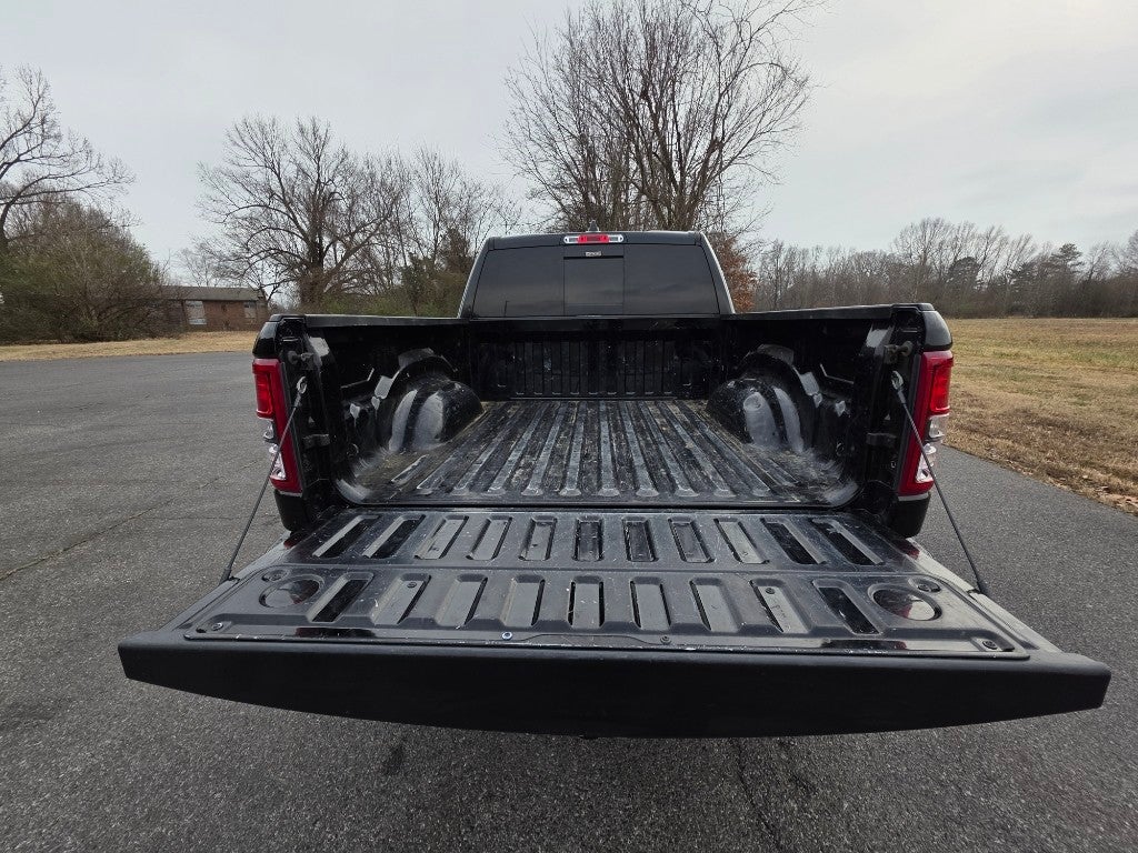 2020 RAM 1500 Big Horn Crew Cab 4x4 5'7" Box