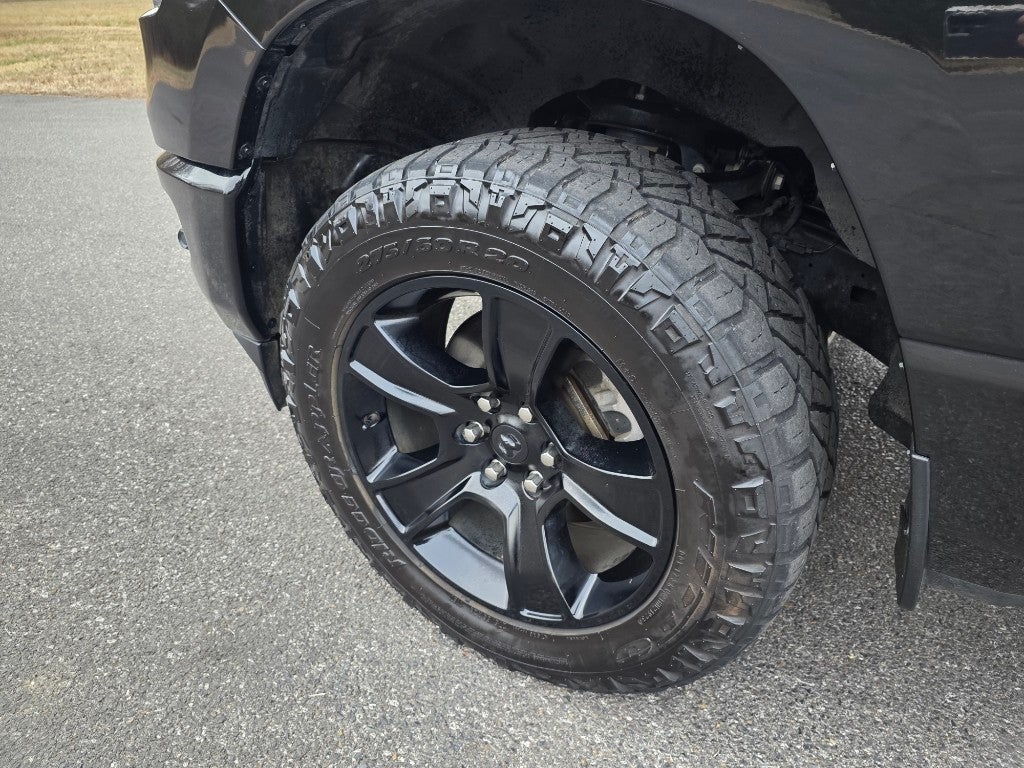 2020 RAM 1500 Big Horn Crew Cab 4x4 5'7" Box