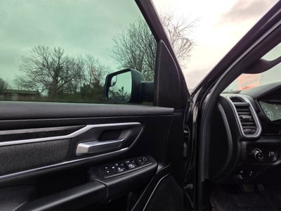 2020 RAM 1500 Big Horn Crew Cab 4x4 5'7" Box