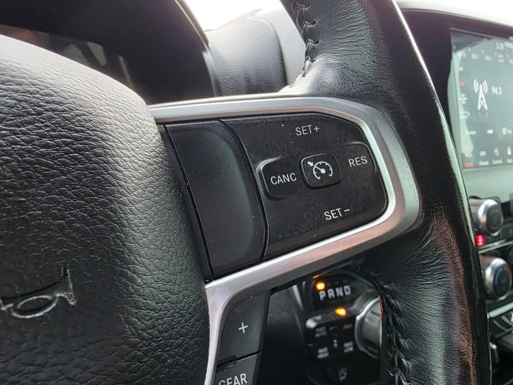 2020 RAM 1500 Big Horn Crew Cab 4x4 5'7" Box