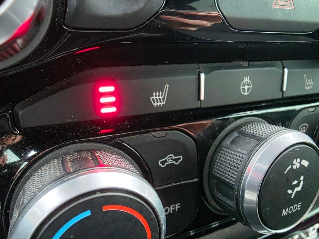 2020 RAM 1500 Big Horn Crew Cab 4x4 5'7" Box