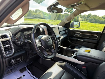 2020 RAM 1500 Laramie Crew Cab 4x4 5'7" Box