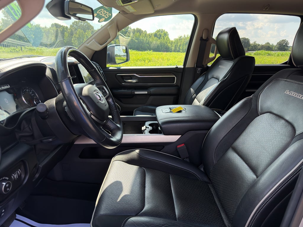2020 RAM 1500 Laramie Crew Cab 4x4 5'7" Box