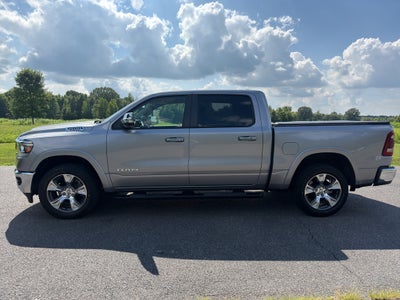 2020 RAM 1500 Laramie Crew Cab 4x4 5'7" Box