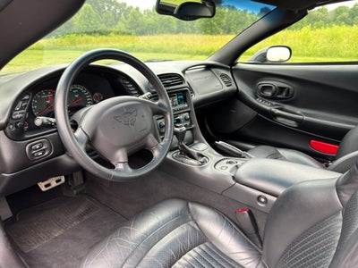 2004 Chevrolet Corvette Base