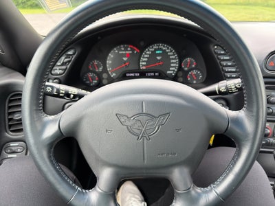 2004 Chevrolet Corvette Base