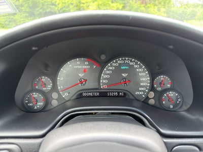 2004 Chevrolet Corvette Base