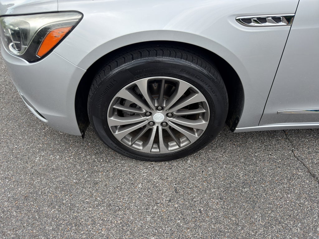 2018 Buick LaCrosse Essence