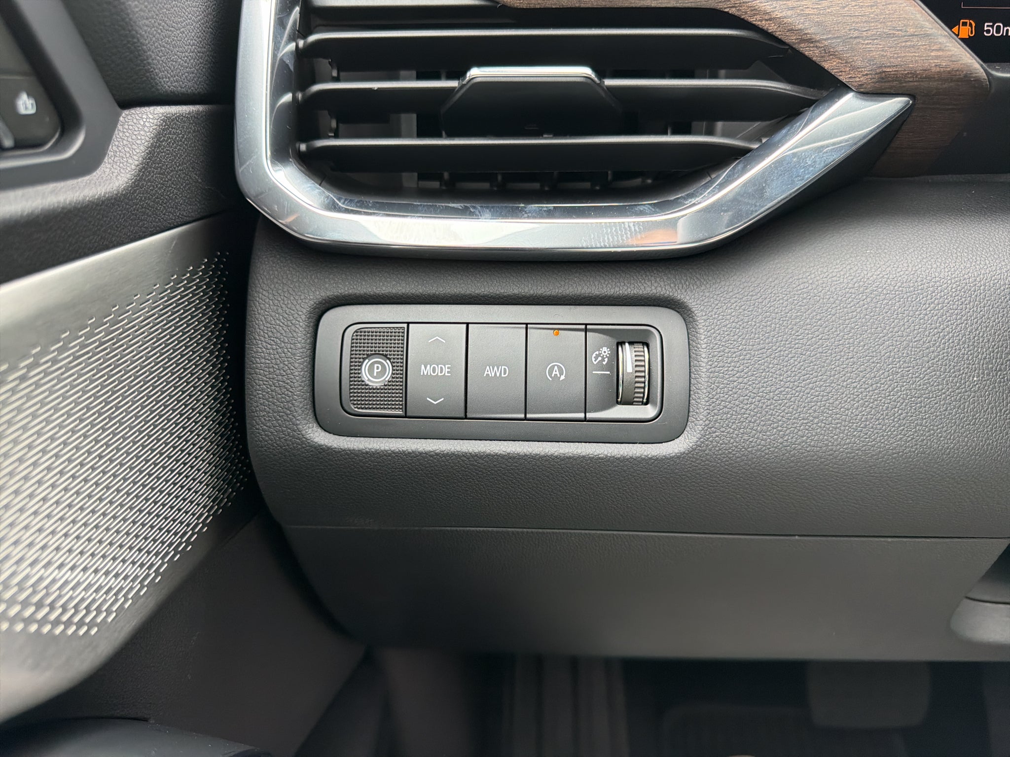 2027 GMC Acadia Denali Ultimate