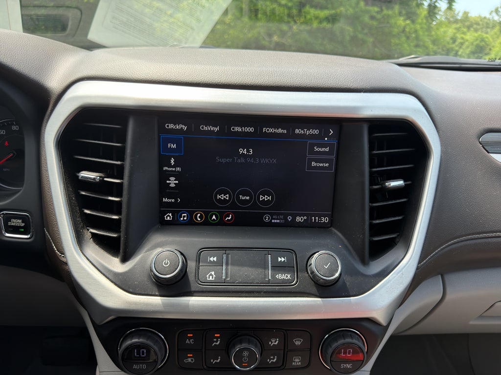 2023 GMC Acadia SLT