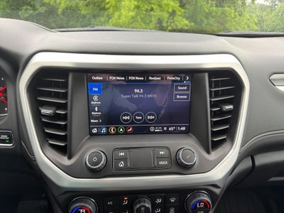 2023 GMC Acadia SLT