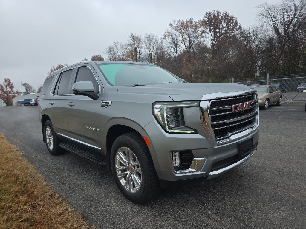 2023 GMC Yukon SLT