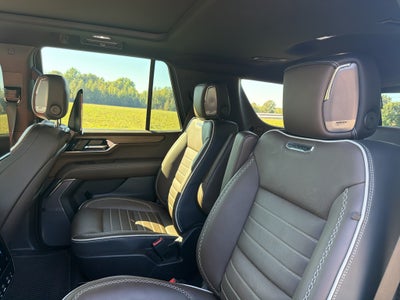 2025 GMC Yukon Denali Ultimate