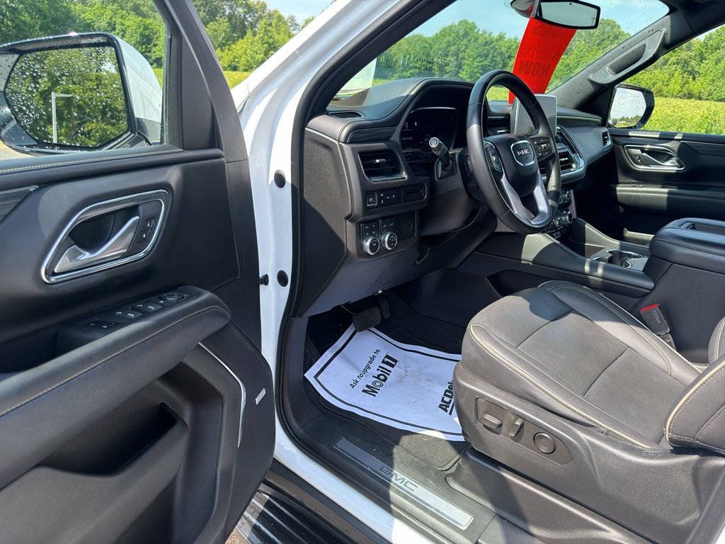 2023 GMC Yukon XL SLT