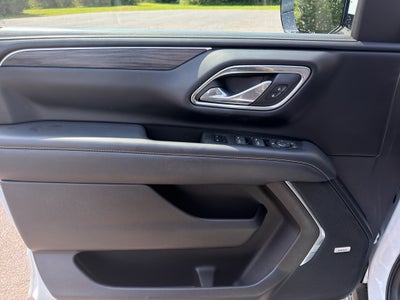 2023 GMC Yukon XL SLT