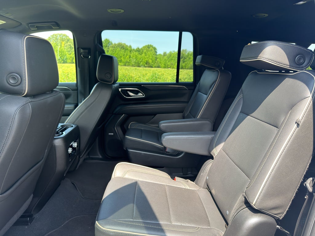 2023 GMC Yukon XL SLT