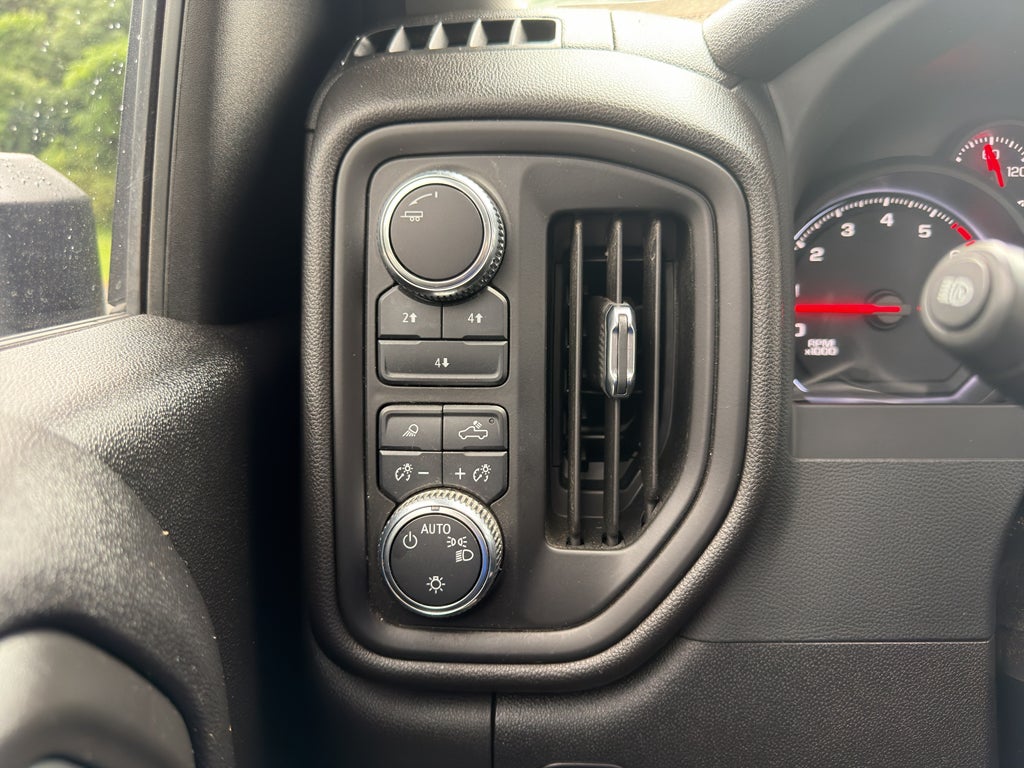 2024 GMC Sierra 2500 HD Pro