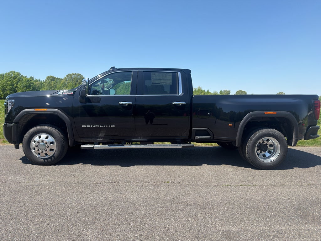 2026 GMC Sierra 3500 HD Denali DRW