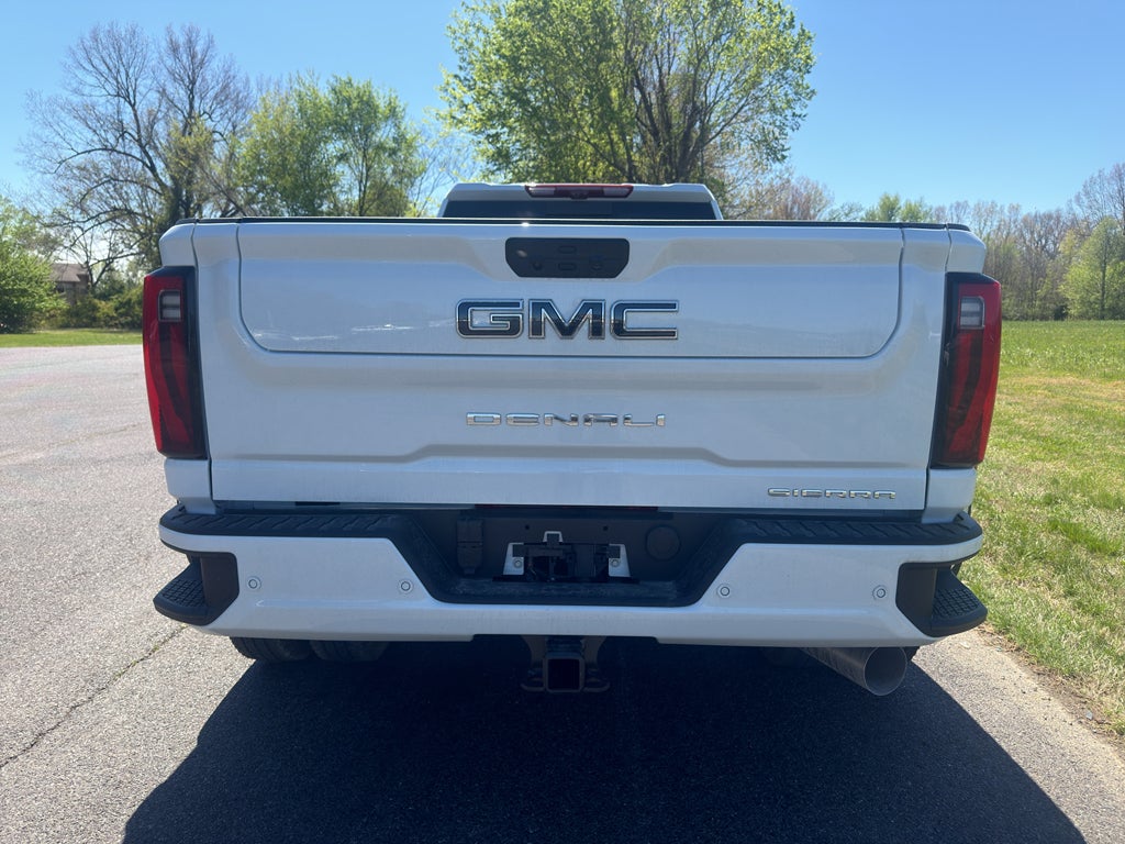 2026 GMC Sierra 3500 HD Denali Ultimate DRW