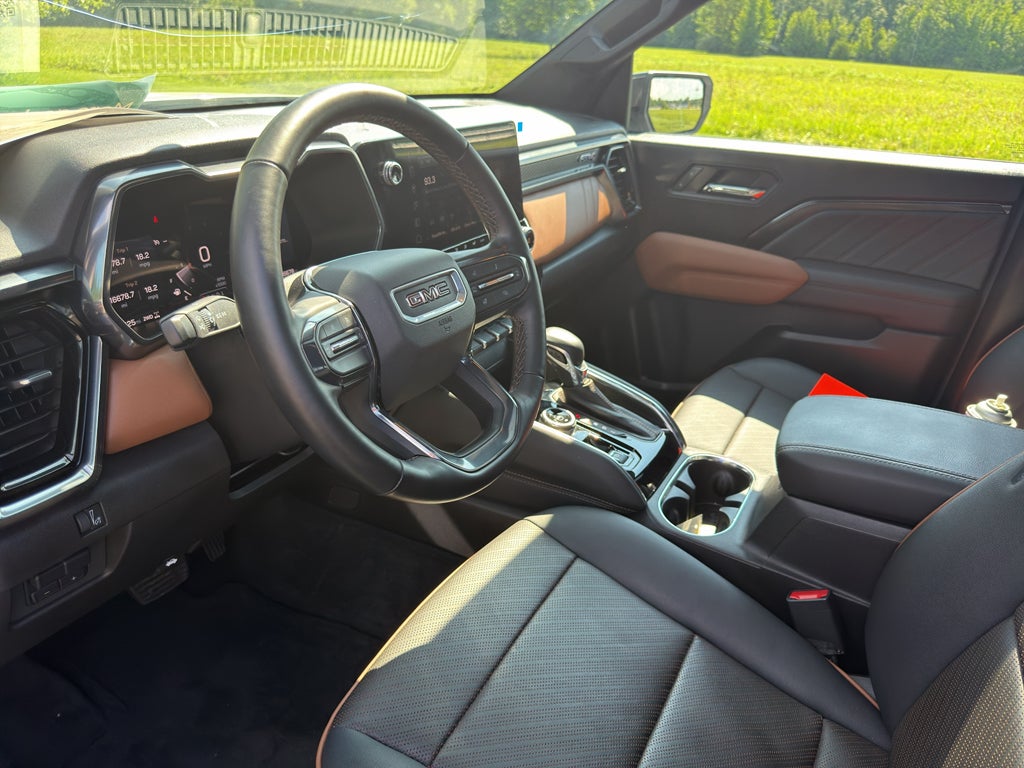 2024 GMC Canyon AT4