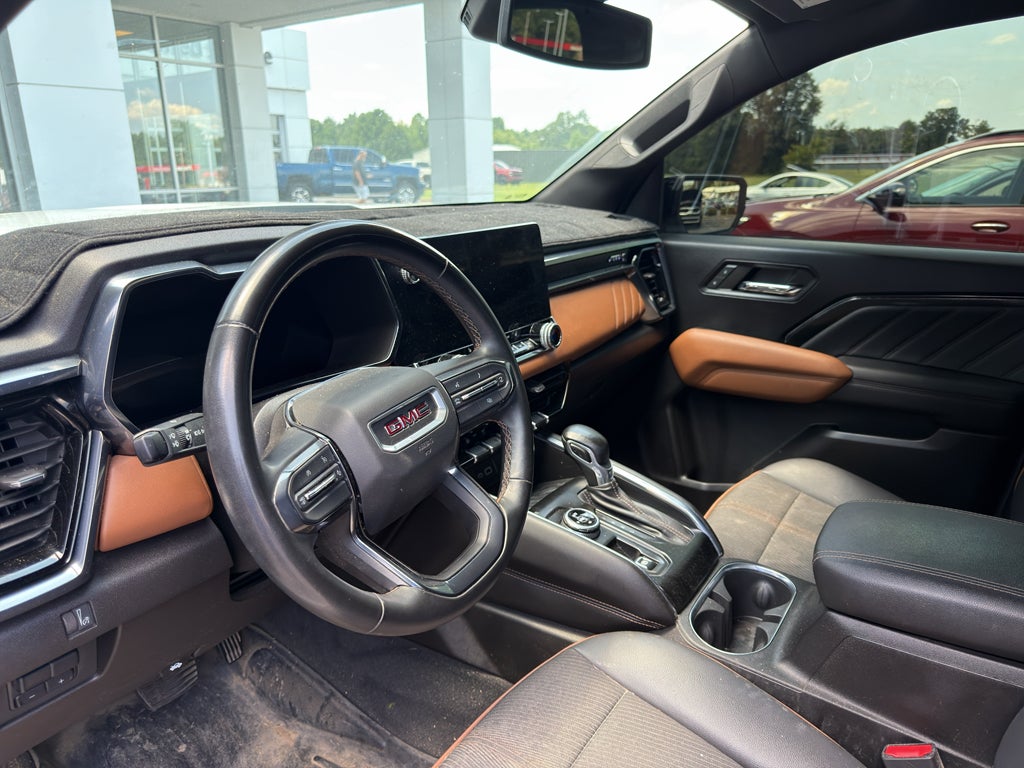 2024 GMC Canyon AT4