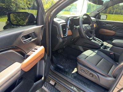 2024 GMC Canyon AT4
