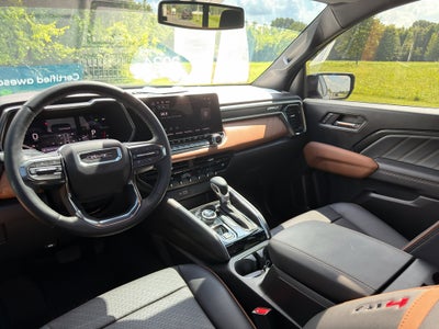 2024 GMC Canyon AT4