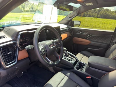 2024 GMC Canyon AT4