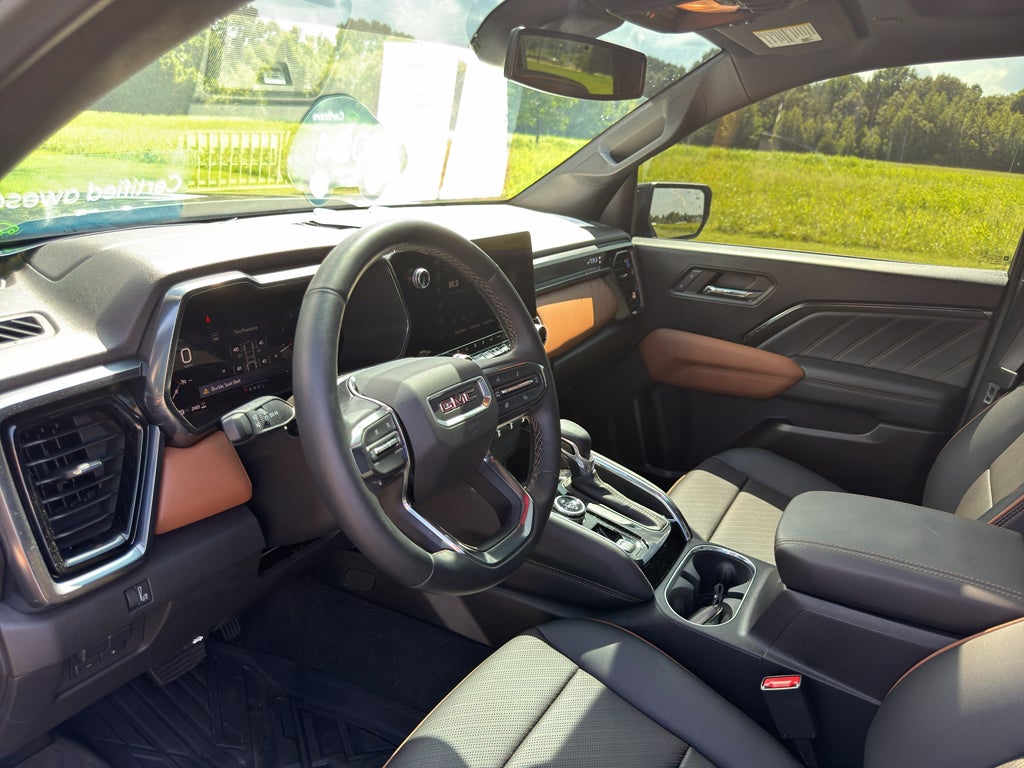 2024 GMC Canyon AT4