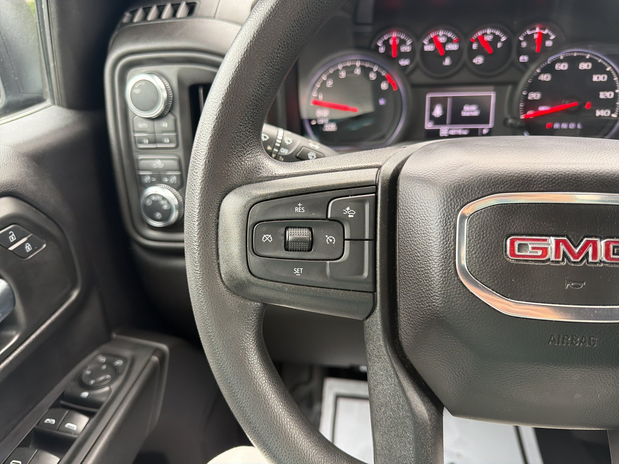 2023 GMC Sierra 1500 Pro