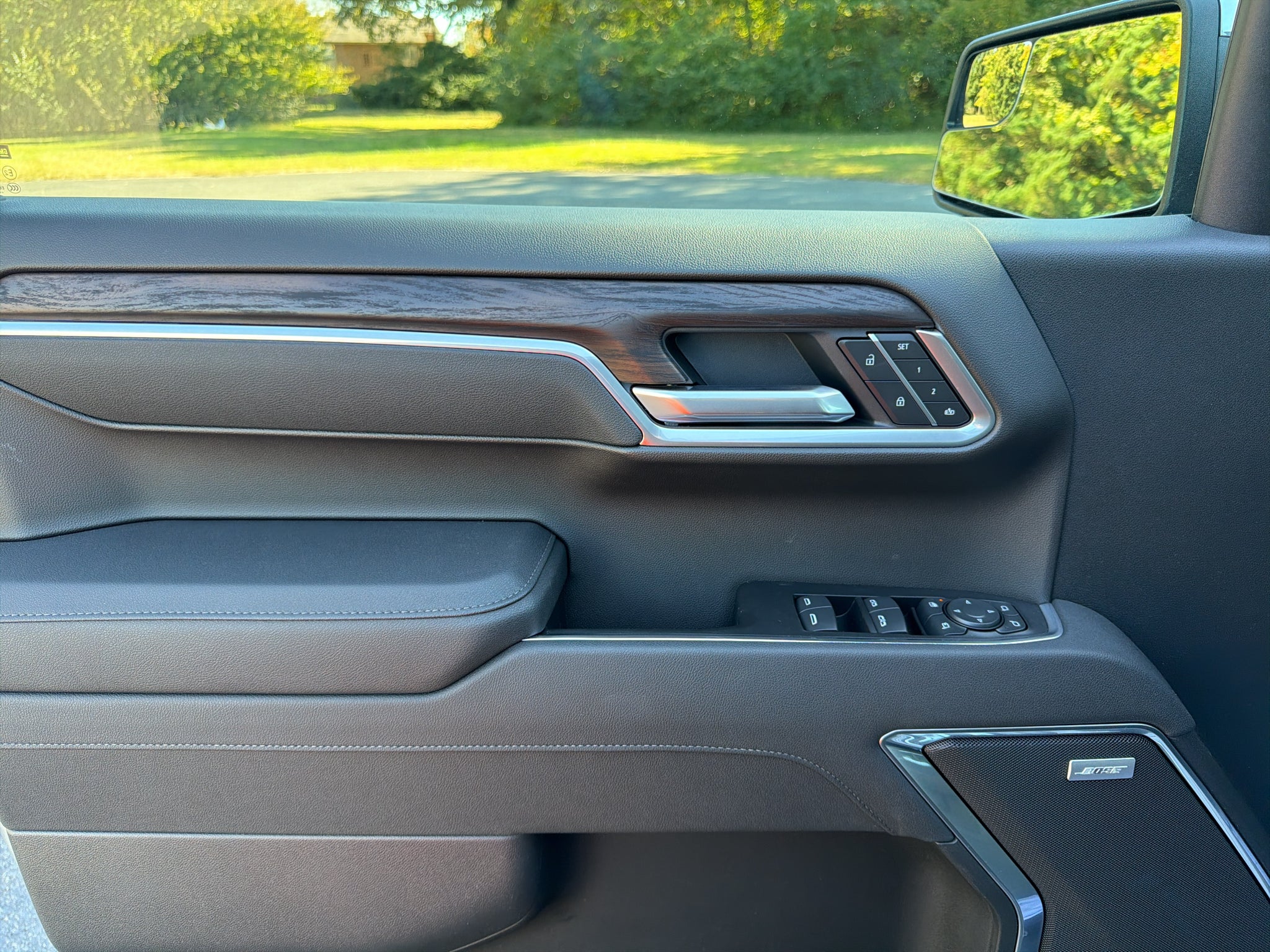 2026 GMC Sierra 1500 SLT - Photo 14