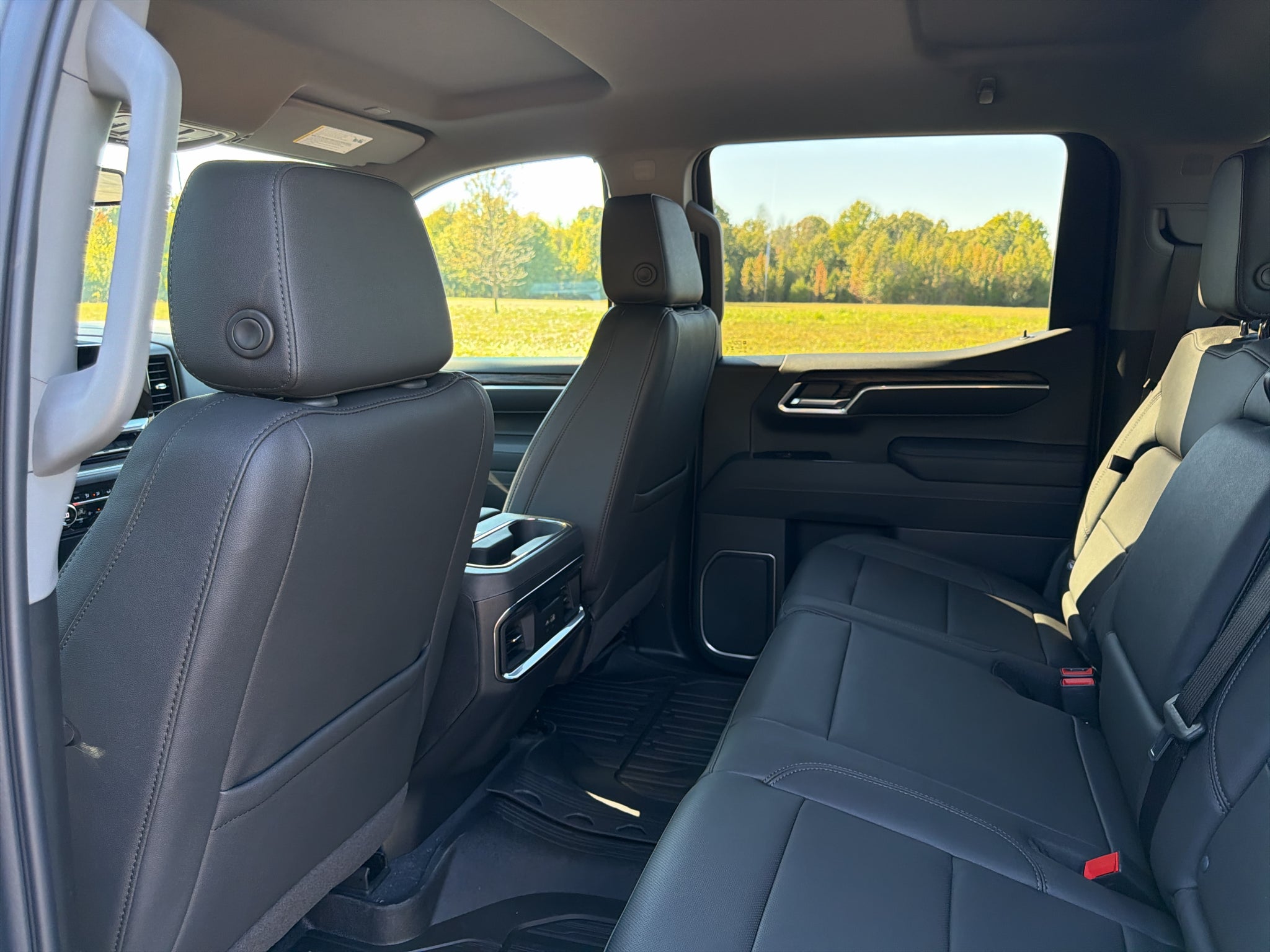 2026 GMC Sierra 1500 SLT - Photo 26