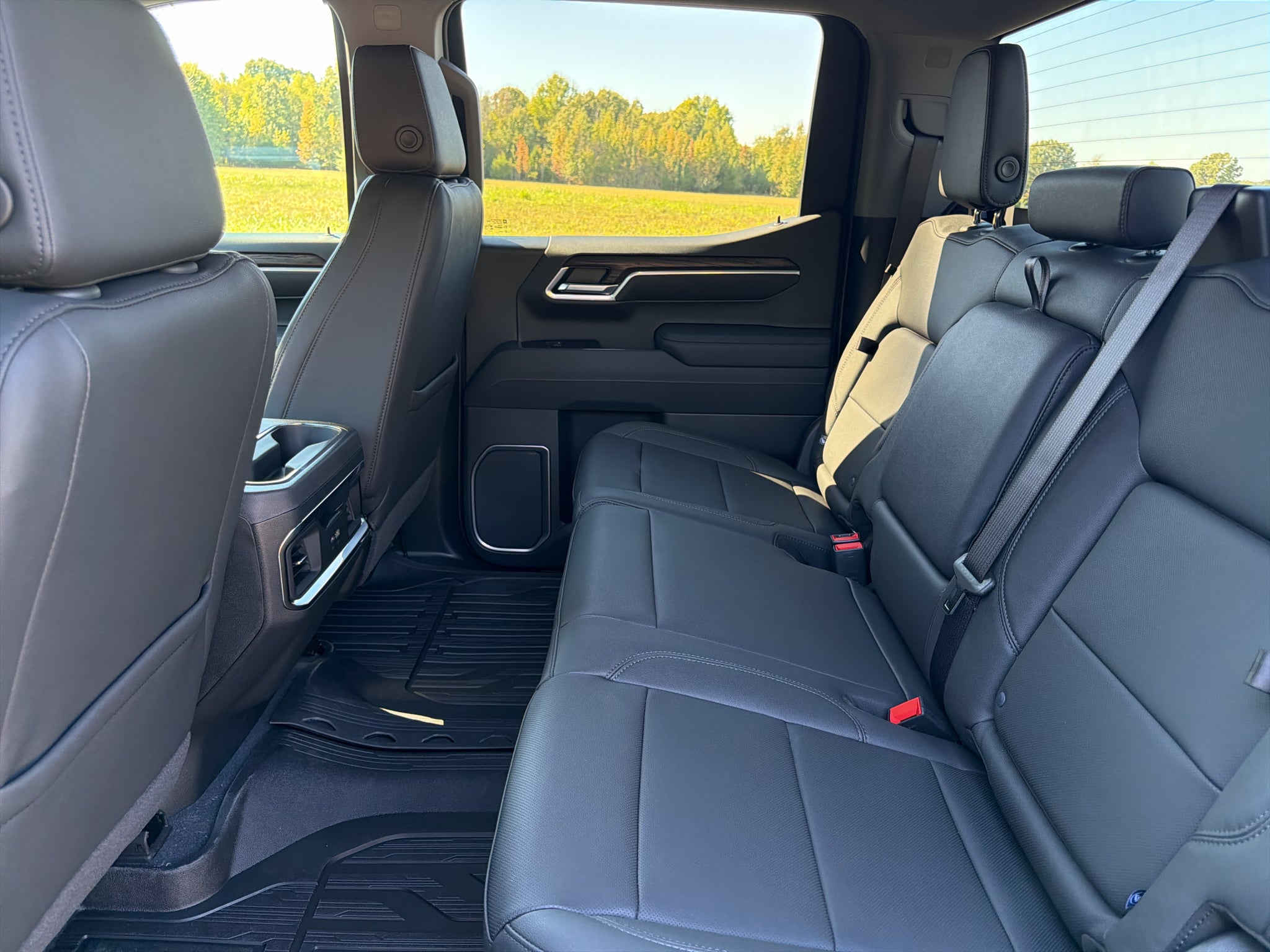 2026 GMC Sierra 1500 SLT - Photo 27