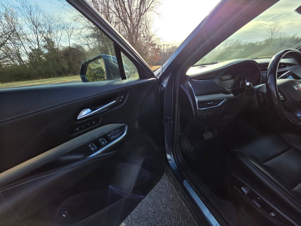 2019 Cadillac XT4 AWD Premium Luxury