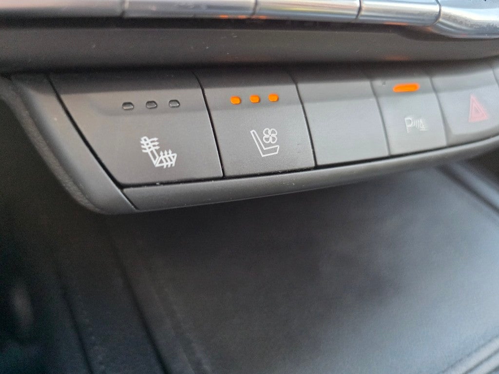 2019 Cadillac XT4 AWD Premium Luxury