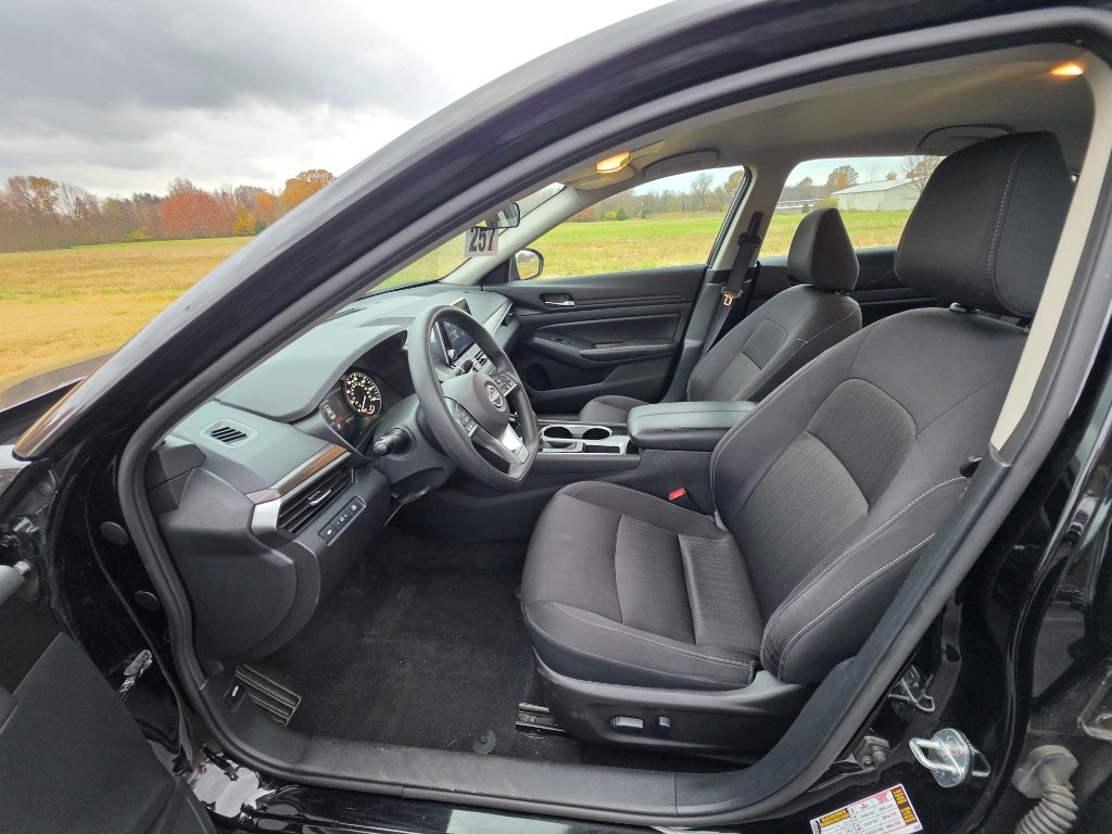 2024 Nissan Altima SV FWD