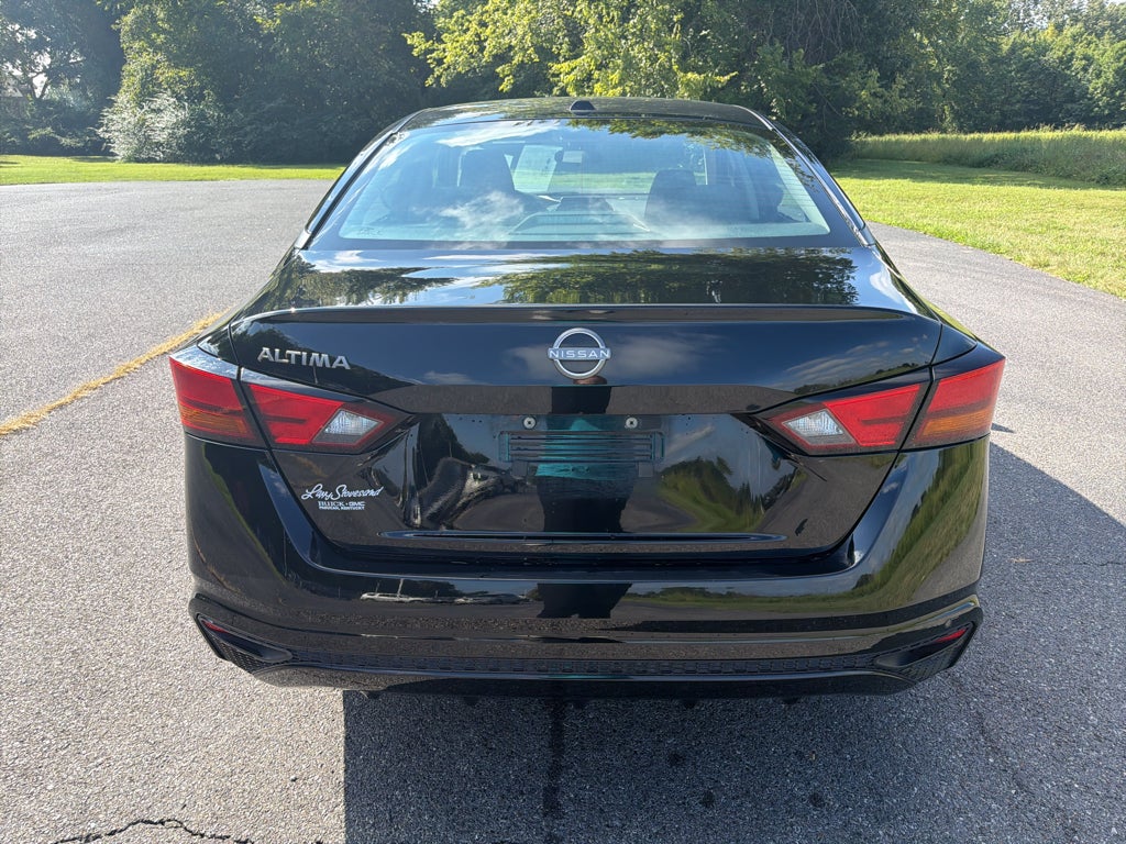 2025 Nissan Altima SV FWD