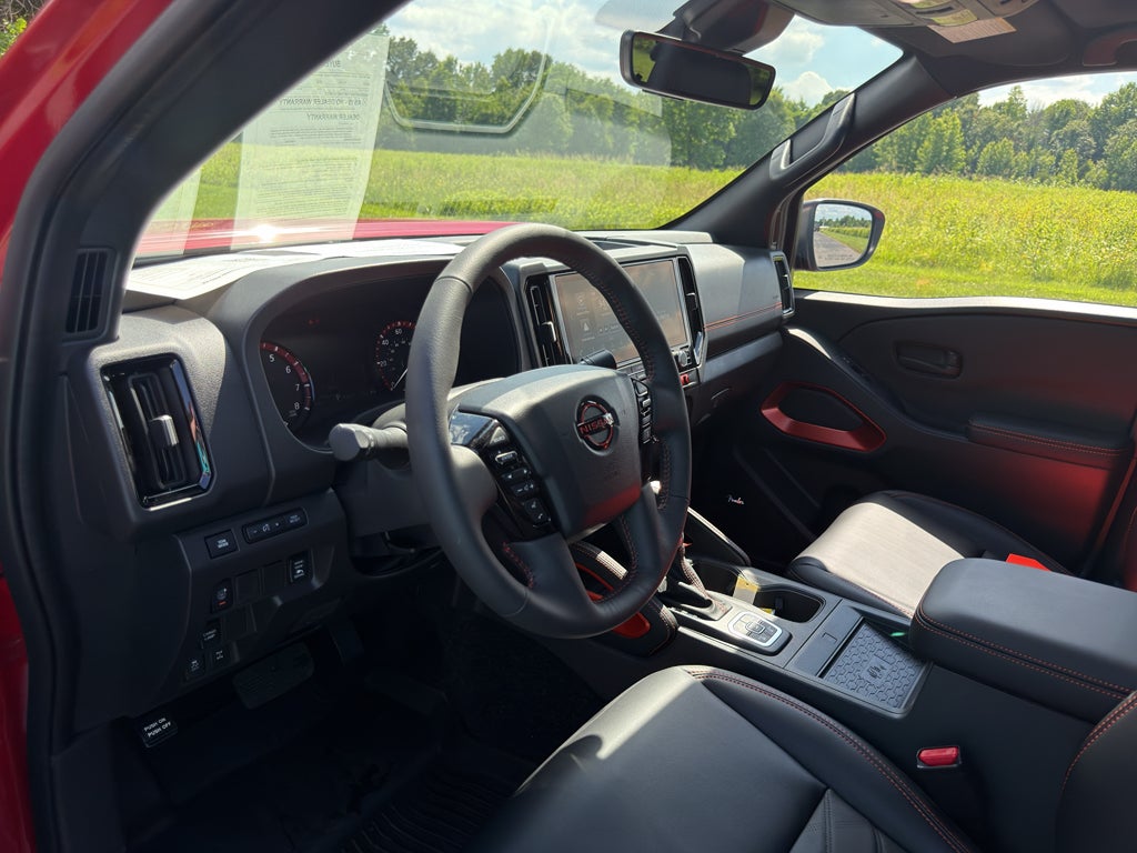 2026 Nissan Frontier Crew Cab PRO-4X 4x4