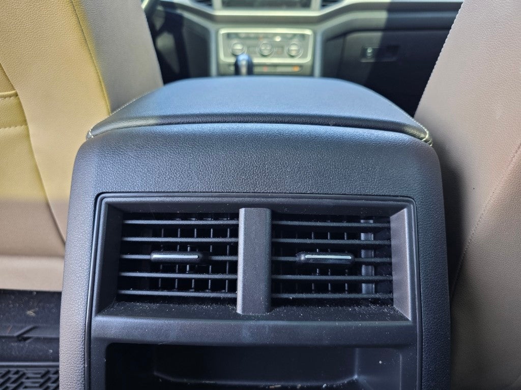 2020 Volkswagen Atlas Cross Sport 2.0T SE w/Technology