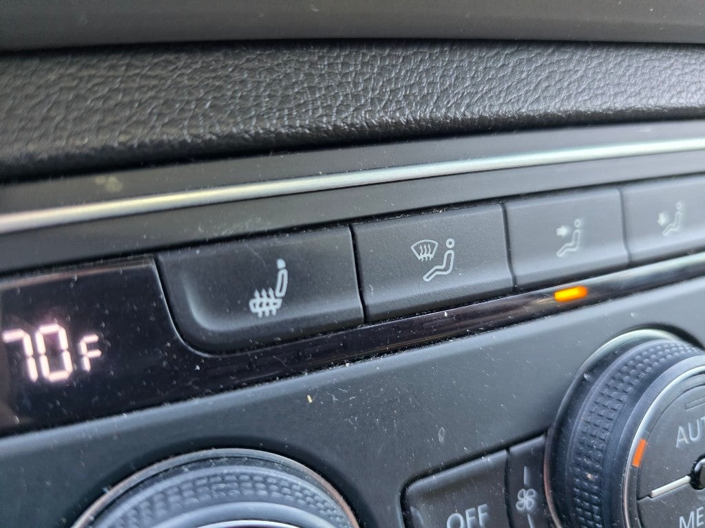 2020 Volkswagen Atlas Cross Sport 2.0T SE w/Technology