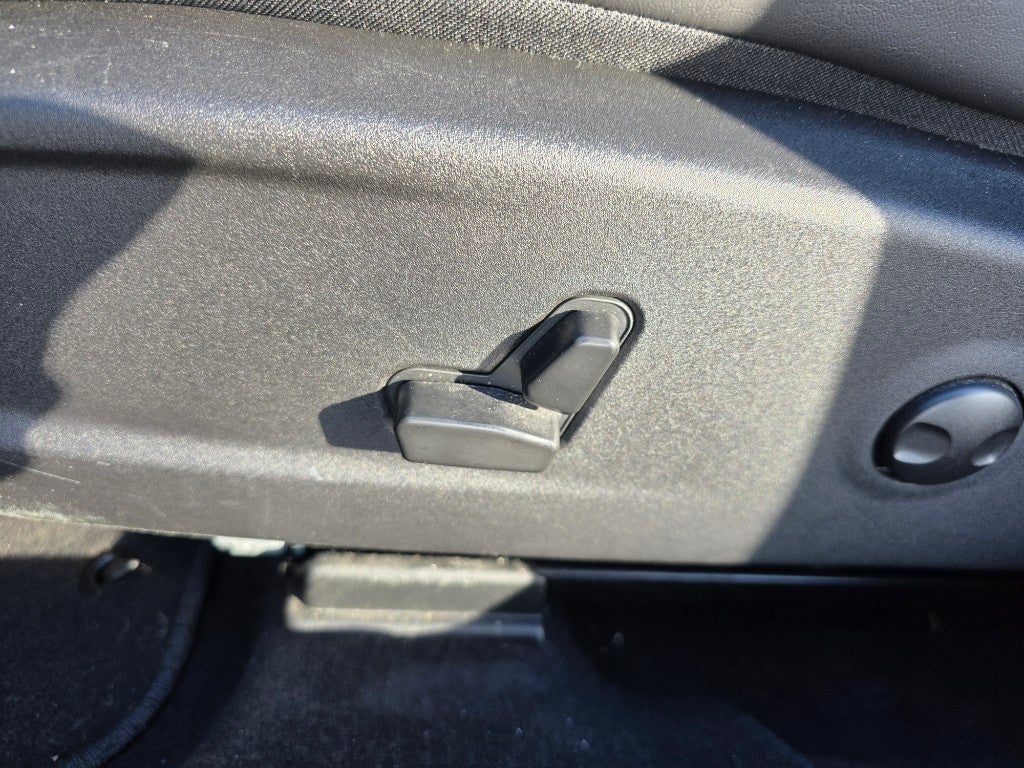 2023 Chrysler 300 300S