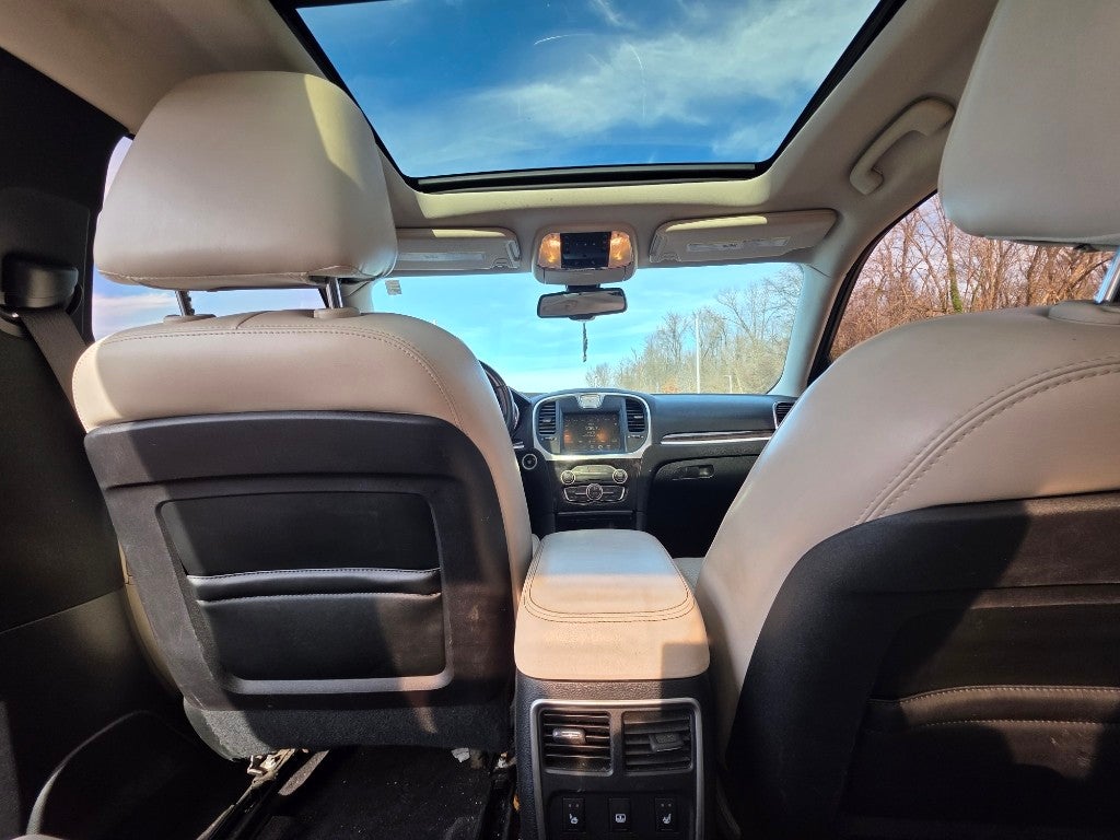 2016 Chrysler 300C AWD