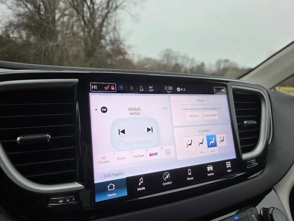 2024 Chrysler Pacifica Touring L